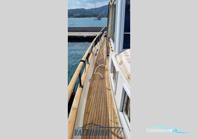American Marine GRAND BANKS 49 CLASSIC Motorbåd 1982, med Caterpillar 3208 ASPIRATI motor, Italien