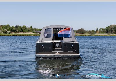 Antaris Seventy7 Cabin Motorbåd 2019, med Vetus is Een Internationaal Bekend Merk Voor Hoogwaardige Scheepsmotoren, Boegschroeven en Technische Watersportproducten. Het Merk Staat Bekend om b motor, Holland