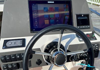 Aquador 25 DC Motorbåd 2019, med Mercruiser motor, Sverige