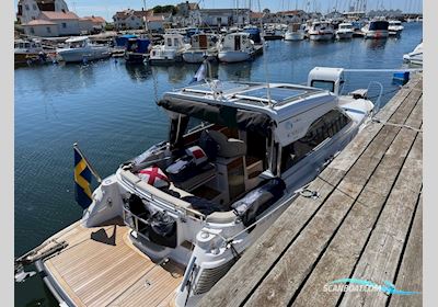 Aquador 25 HT Motorbåd 2022, med Mercruiser  V.6 motor, Sverige