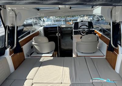 Aquador 25 HT Motorbåd 2021, med Mercruiser motor, Sverige