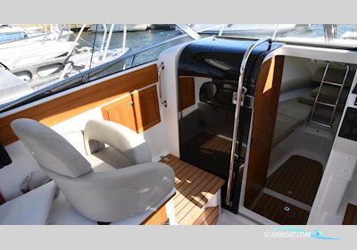 Aquador 25 HT Motorbåd 2019, med  Mercruiser motor, Sverige