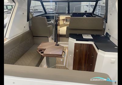 Aquador 250 HT Motorbåd 2025, Danmark