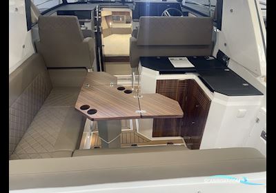 Aquador 250 HT Motorbåd 2025, Danmark