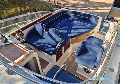 Aquador 26 DC Motorbåd 2008, med Cummins Mercruiser Diesel Qsd4,2L motor, Finland