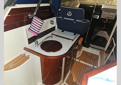 Aquador 26 HT Motorbåd 2009, med Volvo Penta D6-370 Dph motor, Sverige