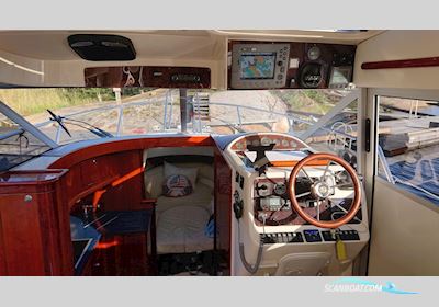 Aquador 28 C Motorbåd 2006, med Volvo Penta D6-350 motor, Sverige