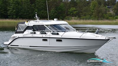 Aquador 28 HT Motorbåd 2021, med  Mercury Diesel motor, Sverige