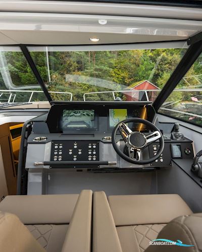 Aquador 400 HT Motorbåd 2025, med Volvo Penta motor, Tyskland