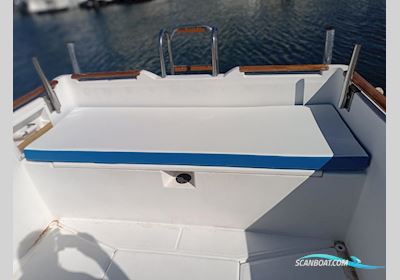 Arcona Fiber Sport 700 Motorbåd 1990, med Nissan LD20 motor, Spanien