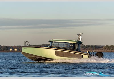 Arksen 28 Motorbåd 2024, med Mercury motor, England