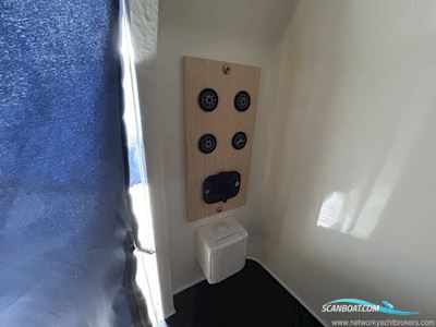 Atlantic Suncruiser 730 Motorbåd 2021, med Mercury Verado motor, England