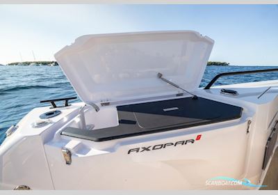 Axopar 37 Sun-Top - Multistorage Motorbåd 2025, med Mercury motor, Finland