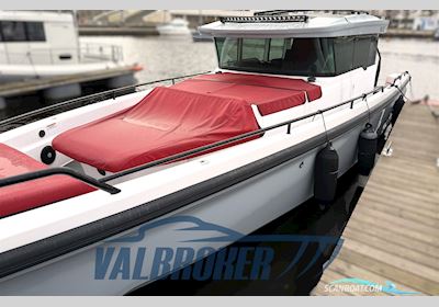 Axopar 37 XC Cross Cabin Motorbåd 2022, med Mercury Verado motor, Estland