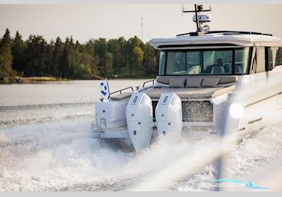 Axopar 45 Cross Cabin - Reserviert Motorbåd 2025, med Mercury motor, Finland