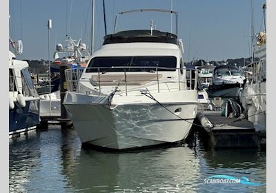 Azimut 42 Motorbåd 2005, med Caterpillar motor, England