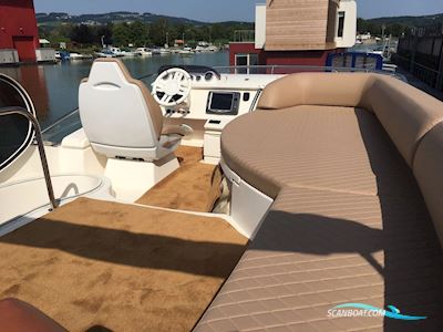 Azimut 43 Fly - BJ. 2007 - Nur 400 Bstd Motorbåd 2007, med Cummins Qsb 5,9 Diesel motor, Østrig