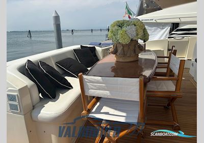 Azimut 68 Motorbåd 2008, med Man motor, Italien