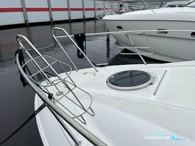 Bavaria 300 Sport Motorbåd 2002, med Mercruiser motor, Holland