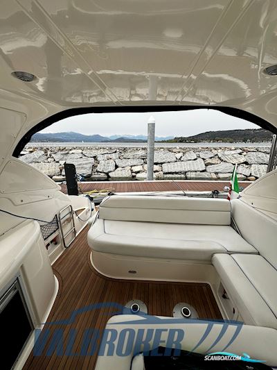 Bavaria 33 Motorbåd 2007, med Volvo Penta 5.7 GXI motor, Italien