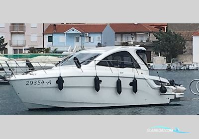 Bavaria 34 HT Motorbåd 2012, med Mercruiser 5.0 V 8 motor, Kroatien