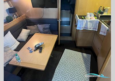 Bavaria 37 HT Motorbåd 2009, med Volvo Penta 5,7 Gxi „Benzin“ motor, Tyskland