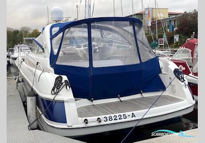 Bavaria 37 Sport in Berlin Bj. 2010 Motorbåd 2010, med Volvo Penta 5.7 Gxi / DP; Zweikreiskühlsystem motor, Tyskland