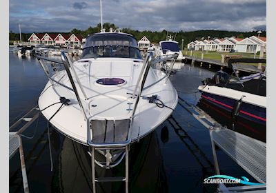 Bavaria Bavaria Motorbåd 2005, med 2 st Volvo Penta D4  210 HK motor, Sverige