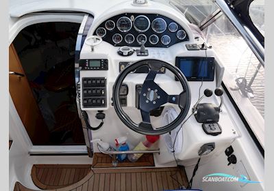 Bavaria Bavaria Motorbåd 2005, med 2 st Volvo Penta D4  210 HK motor, Sverige