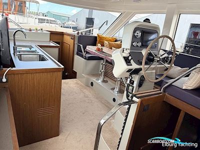 Bavaria E40 Flybridge Motorbåd 2017, Holland