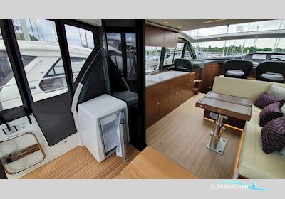 Bavaria R40 Motorbåd 2020, med Volvo Penta motor, England