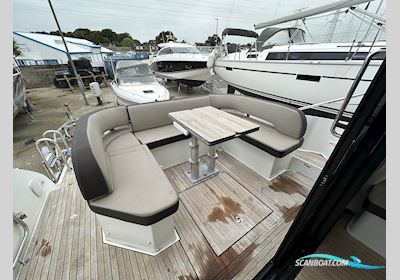 Bavaria S40 Coupe Motorbåd 2017, med Volvo Penta motor, England