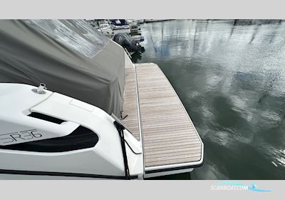 Bavaria SR36 Motorbåd 2022, med Volvo Penta motor, England