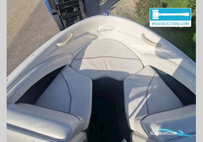 Bayliner 1750 Capri Motorbåd 2000, med Mercruiser motor, Frankrig