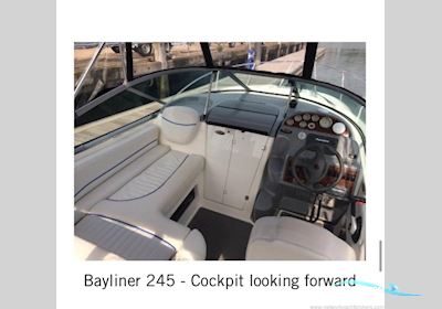 Bayliner 245 Motorbåd 2006, med MerCruiser motor, England