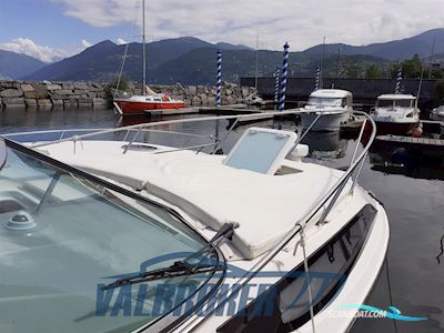Bayliner 245 Motorbåd 2008, med Mercury mag 350 v8 motor, Italien