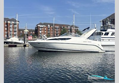 Bayliner 285 Motorbåd 2002, med Yanmar 4Lha-ST2 motor, England