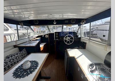 Bayliner 2850 Contessa Fly Motorbåd 1987, Holland