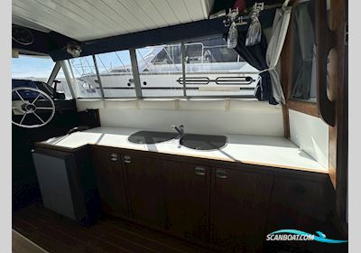 Bayliner 2850 Contessa Fly Motorbåd 1987, Holland
