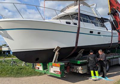 Bayliner 3288 Flybrigde Motorbåd 1992, med Hino motor, Danmark