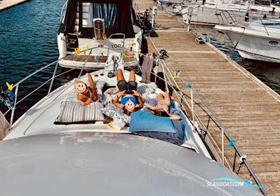 Bayliner 3388 Flybridge Motorbåd 1997, med Cummins Marine 4BTA motor, Danmark