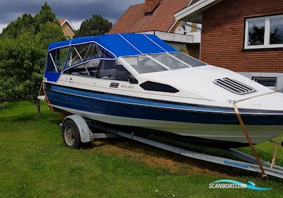 Bayliner Capri 1952 Motorbåd 1989, med Omc motor, Sverige