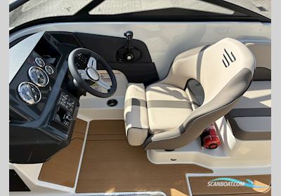 Bayliner V20 Motorbåd 2025, med Mercury motor, Holland