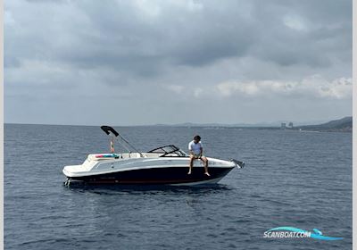 Bayliner VR5 Bowrider I/O Motorbåd 2021, med MerCruiser motor, Spanien