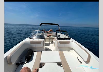 Bayliner VR5 Bowrider I/O Motorbåd 2021, med MerCruiser motor, Spanien