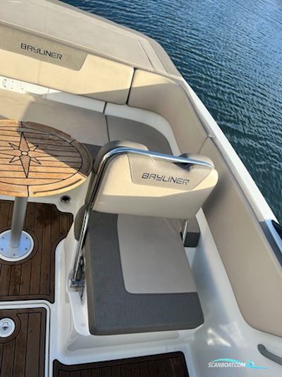 Bayliner VR5 Motorbåd 2024, med MerCruiser motor, Danmark