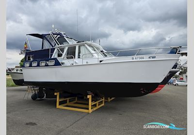 Beachcraft 950 Gsak Motorbåd 1981, Holland