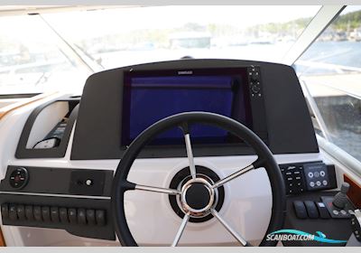Begagnad Aquador 28 HT -22 Motorbåd 2024, Sverige