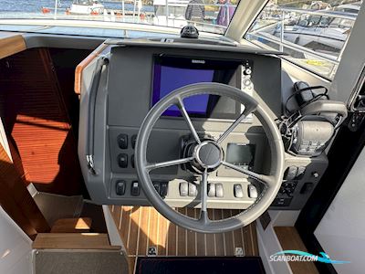 Begagnad Nimbus 305 Coupé -20 Motorbåd 2020, Sverige