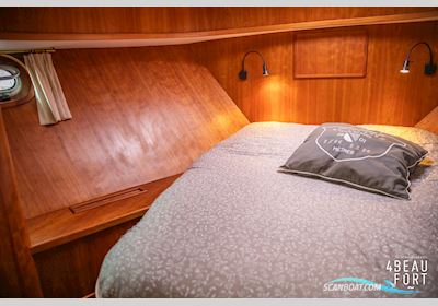 Bendie Pacific 1370 Motorbåd 2010, med Vetus Deutz DT66 422E motor, Holland